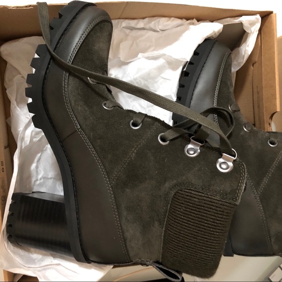 NWT UGG Redwood Boots - Picture 2 of 8